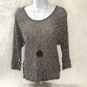 Daytrip Quarter Sleeve Tee